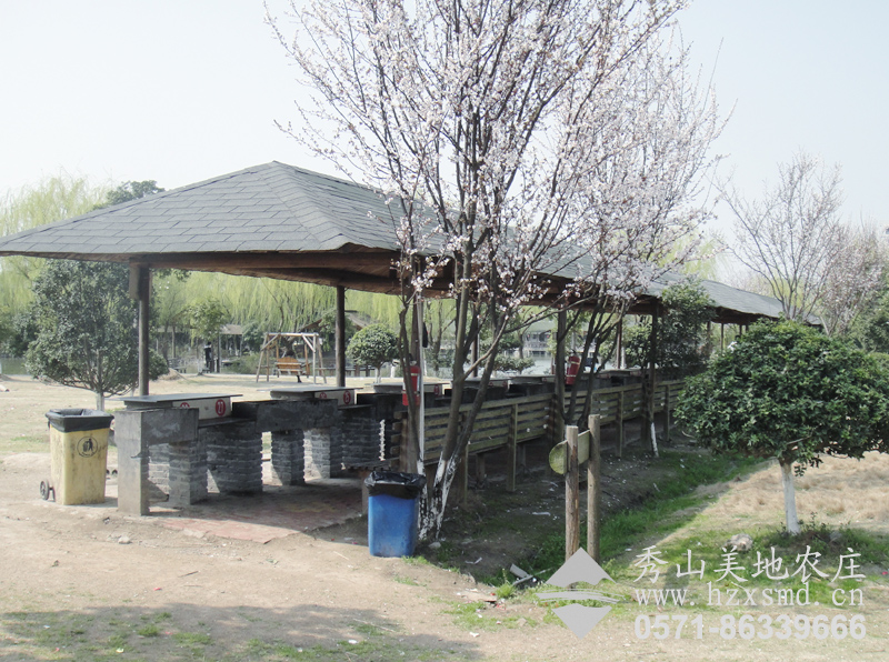 圖1:杭州戶外燒烤 秀山美地農(nóng)莊野外燒烤 圖1:杭州戶外燒烤 秀山美地農(nóng)莊野外燒烤