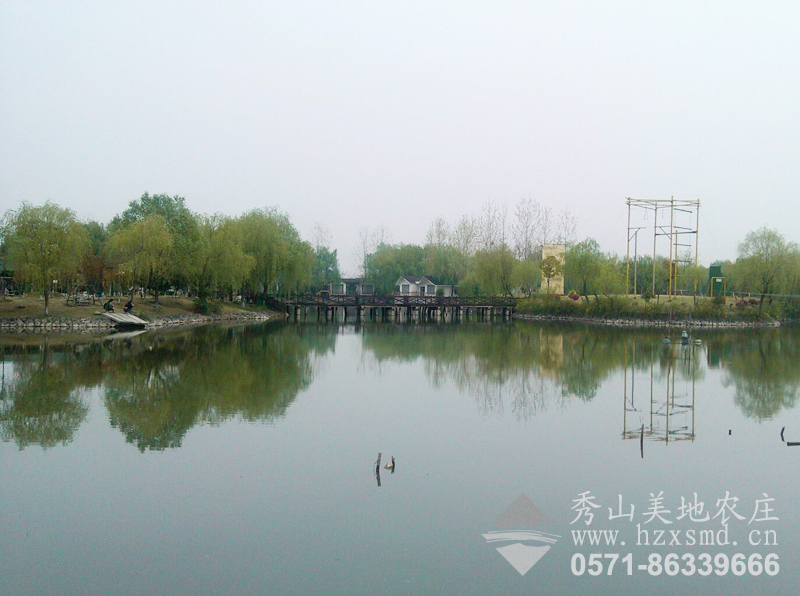 圖1:杭州秀山美地農(nóng)莊 自然風(fēng)光 圖1:杭州秀山美地農(nóng)莊 自然風(fēng)光
